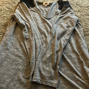 Women’s long sleeve top by old navy  with black lace details  size M